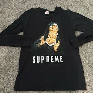 Supreme size M pre shrunk